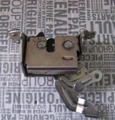 Arka Sağ Kapı Kiliti