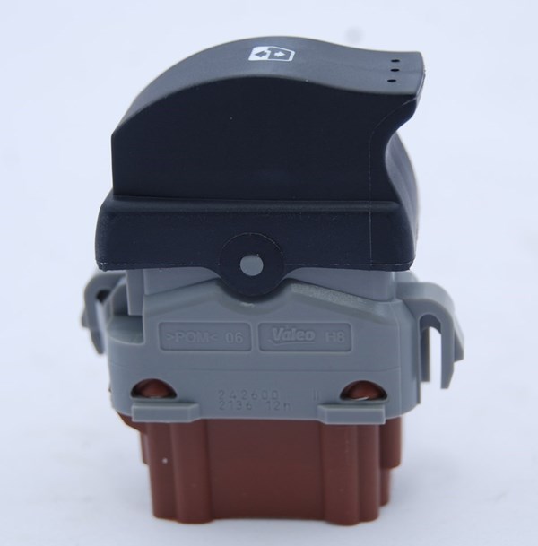 Düğme Kapı Ön Cam